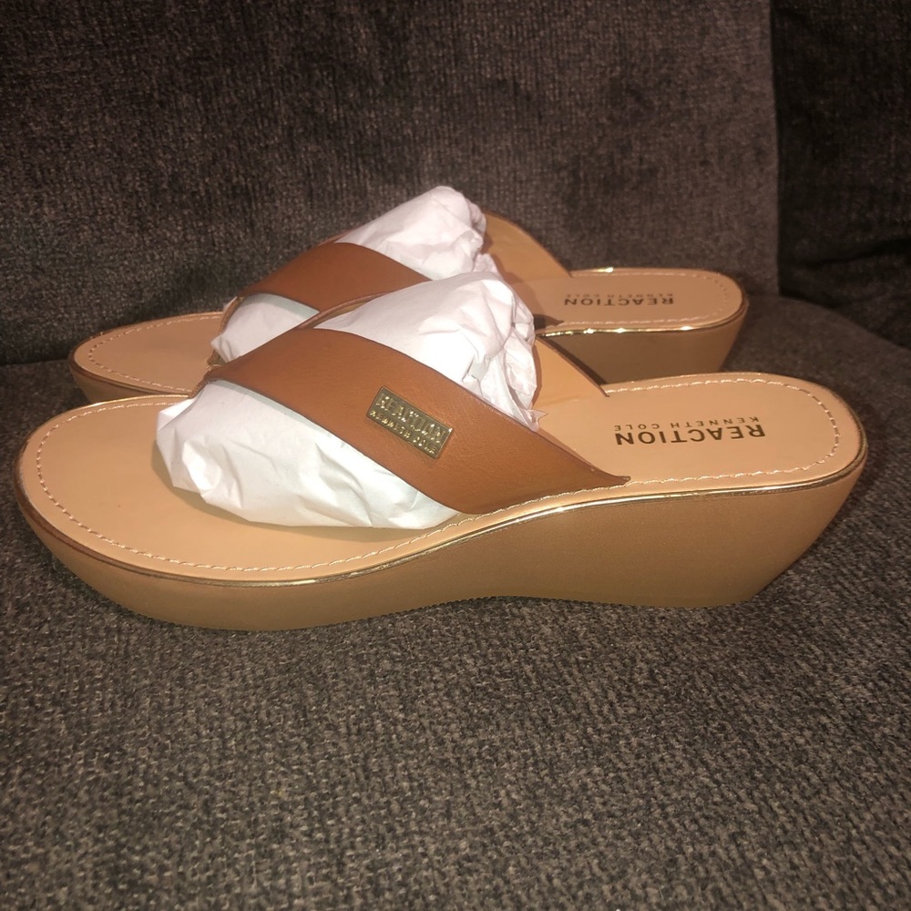 Women sandals